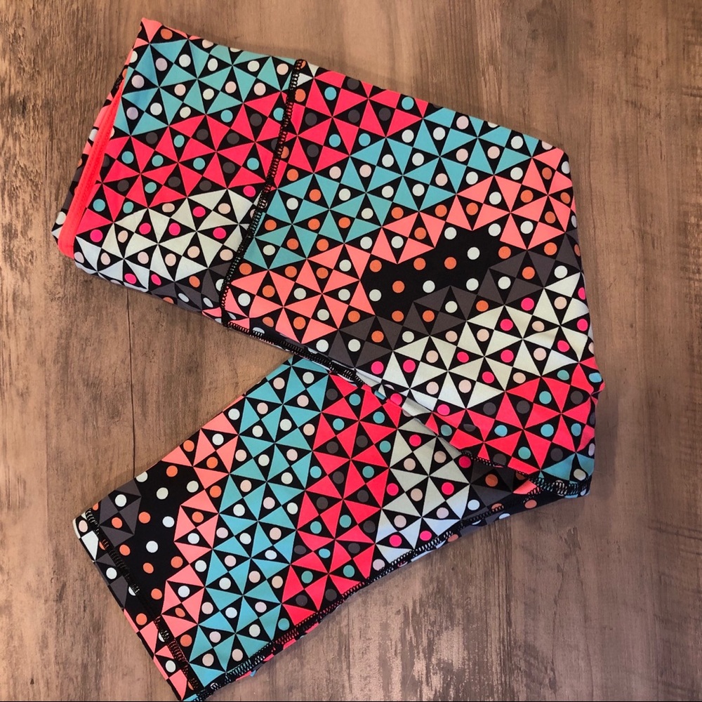 Victoria’s Secret VSX cropped leggings